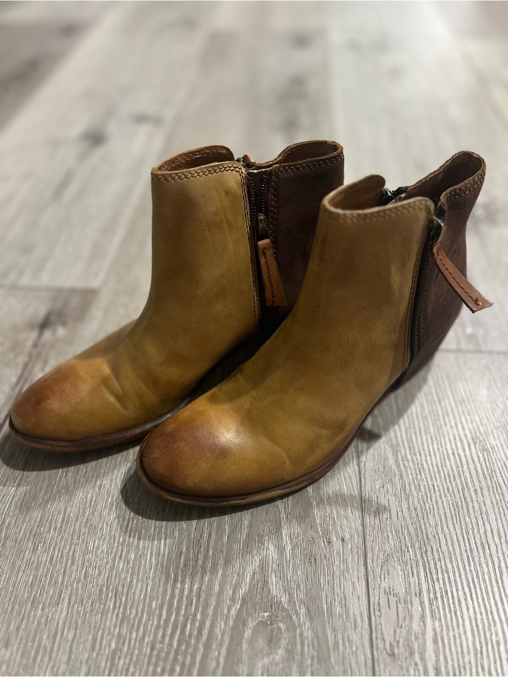 Roan by Bed Stu Women’s Tan Leather Ankle Boots with Side Zip